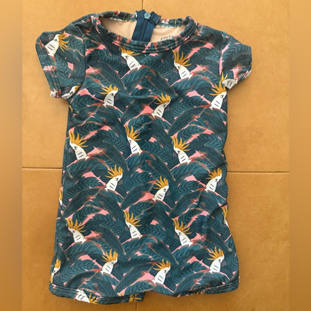 ❤️$10 FLASH SALE❤️Kortni Jeane Rashguard Romper 3M